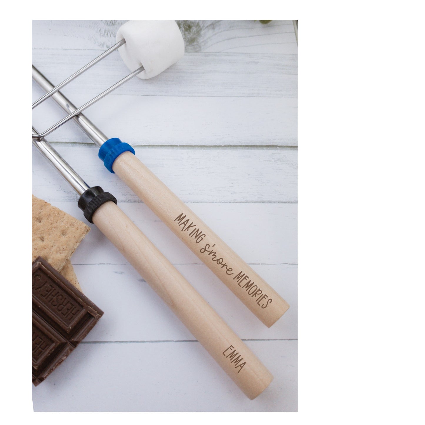 Personalized telescopic s'more sticks set